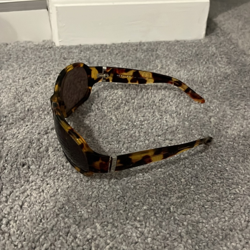 Ralph Lauren Sunglasses - Picture 4 of 9